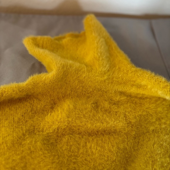 Zara high neck yellow/gold sweater, Size 8. Fluffy look on material. - Picture 7 of 7